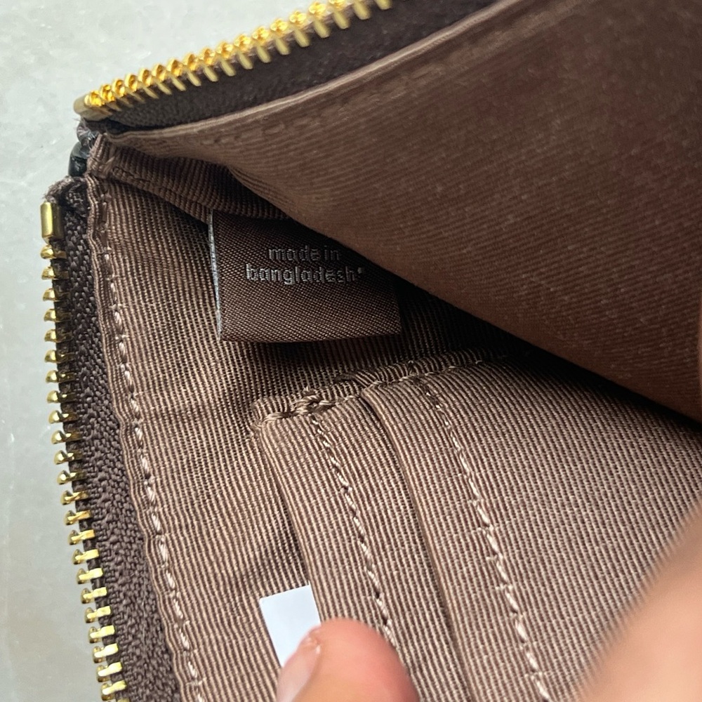 NWT coach wristlet - Picture 5 of 5